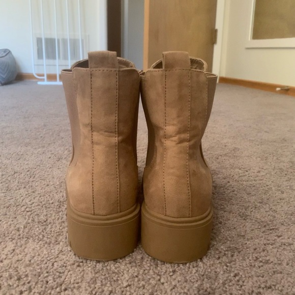 Nude ankle boots - Picture 2 of 3